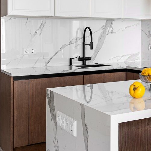 3-комн квартира улица Казакова, 7