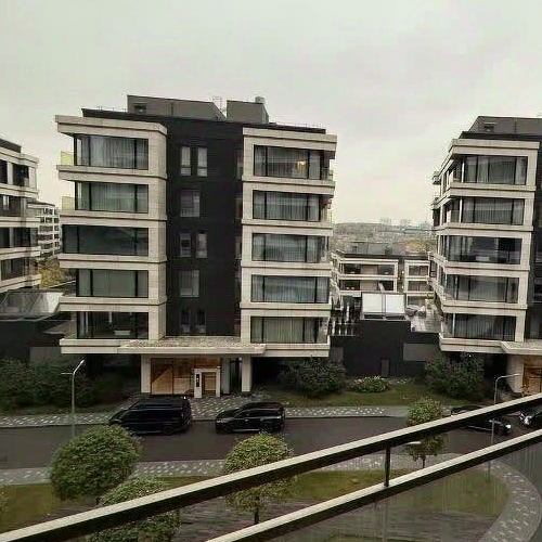 3-комн квартира Минская улица, 2Вк1