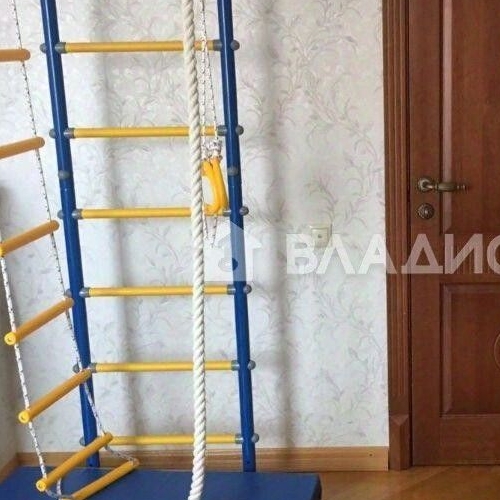 3-комн квартира Апрелевка, улица Горького, 25