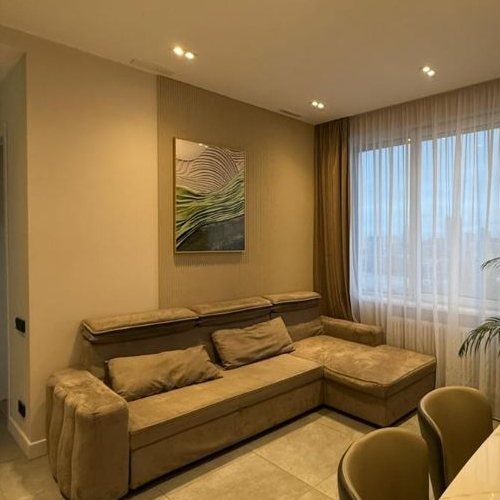 2-комн квартира улица Авиаконструктора Сухого, 2к1