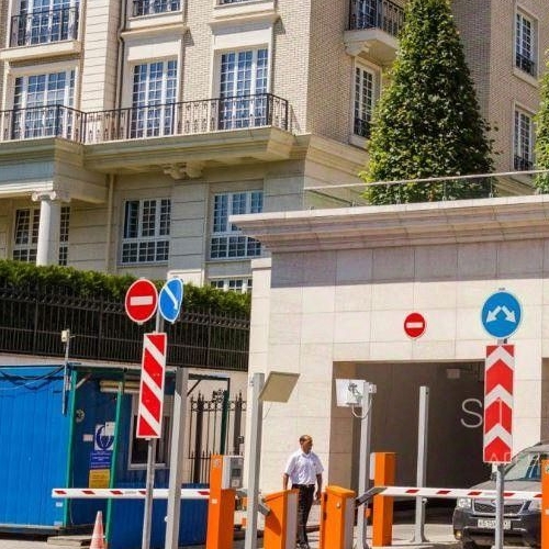 4-комн квартира улица Ефремова, 19к2