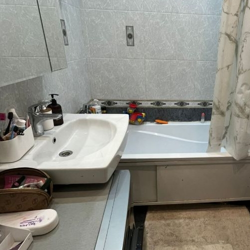 2-комн квартира Октябрьский пгт, улица Ленина, 25