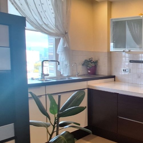 6-комн квартира улица Маршала Тухачевского, 37/21