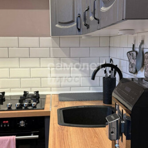 3-комн квартира ул Дачная,  д. 1