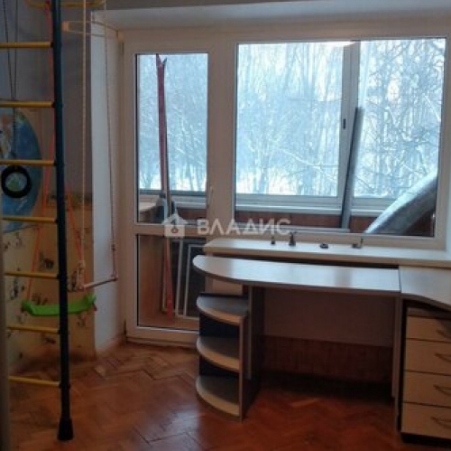 4-комн квартира Центральная улица,  д. 10