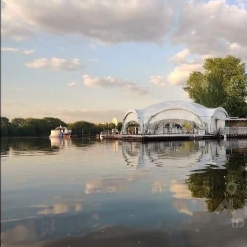 2-комн квартира улица Твардовского, 2к4