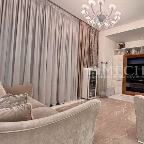 3-комн квартира улица Советской Армии, 6