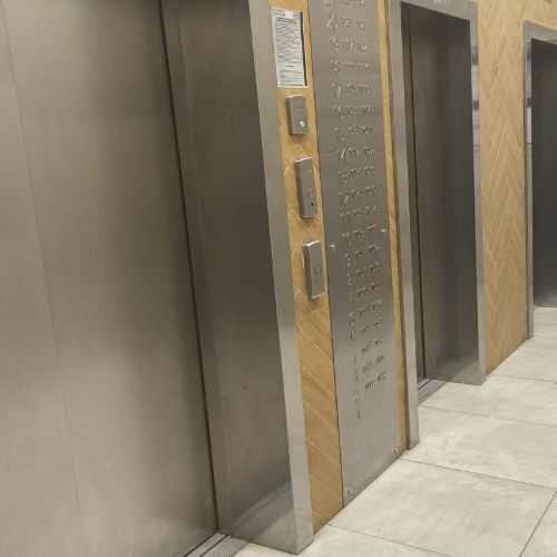 2-комн квартира улица Коминтерна, 15