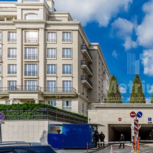 6-комн квартира улица Ефремова, 19к3