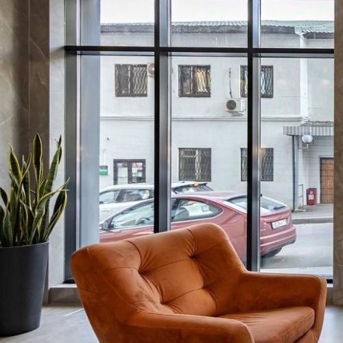 4-комн квартира улица Ивана Франко, 6