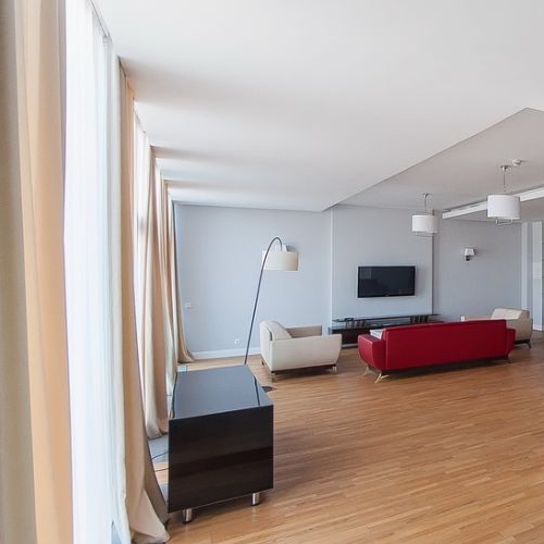 4-комн квартира улица Климашкина, 17С2