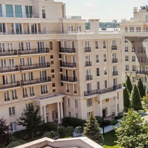4-комн квартира улица Ефремова, 19к2