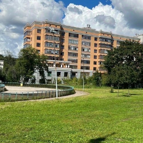 3-комн квартира улица Крупской, 1