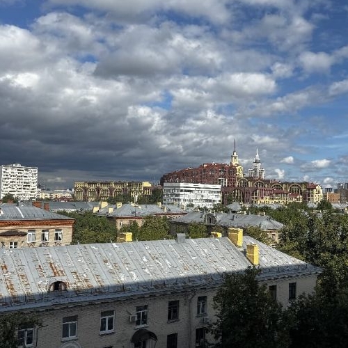 4-комн квартира улица Маршала Бирюзова, 31