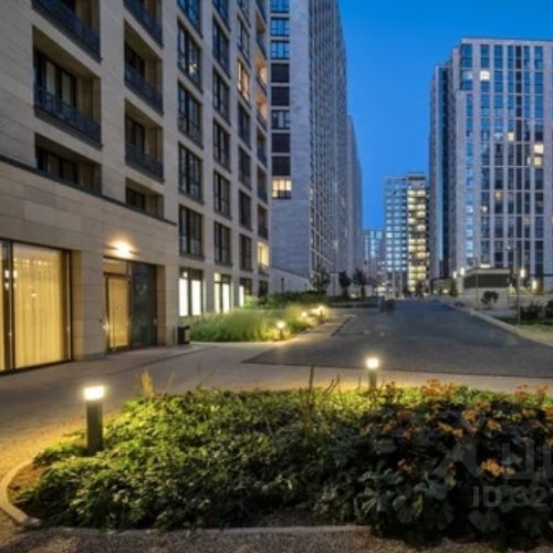 3-комн квартира улица Сергея Макеева, 9к1