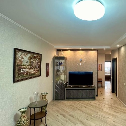 2-комн квартира с. Ромашково, улица Никольская, 8к1