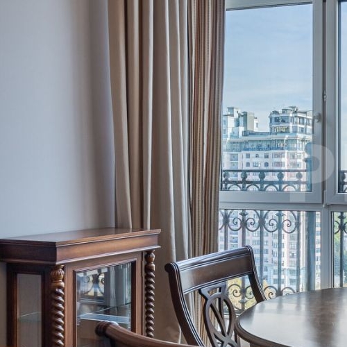 4-комн квартира улица Расплетина, 14