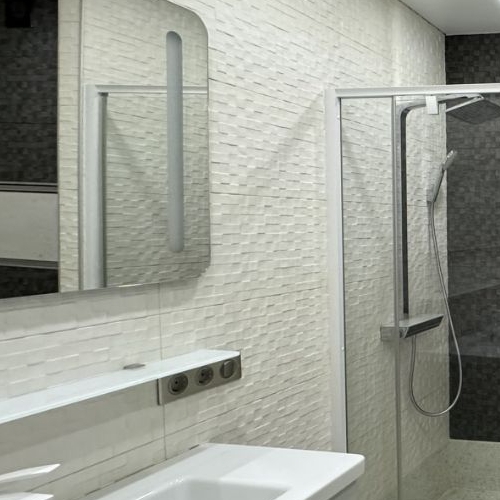 3-комн квартира улица Ирины Левченко, 1