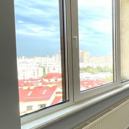 3-комн квартира улица Маршала Рыбалко, 2к4