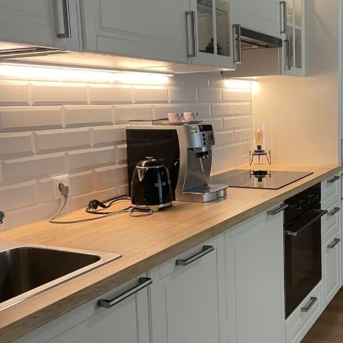 3-комн квартира улица Хромова, 3