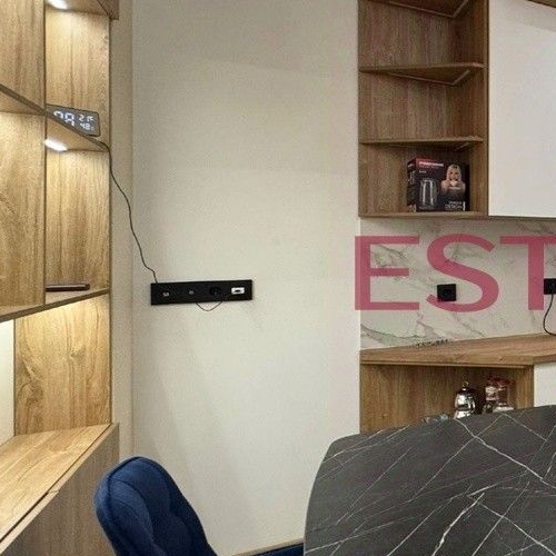 3-комн квартира улица Василисы Кожиной, 13