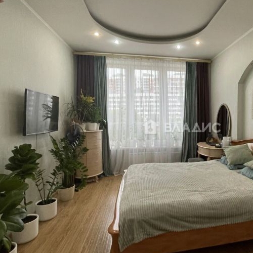 3-комн квартира Мытищи, улица Комарова, 2к2