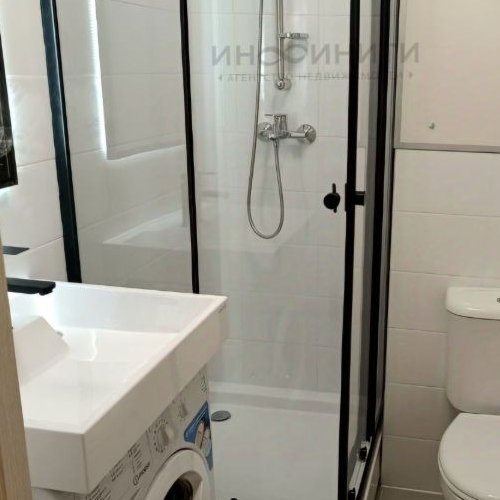 Студия улица Александры Монаховой, 83