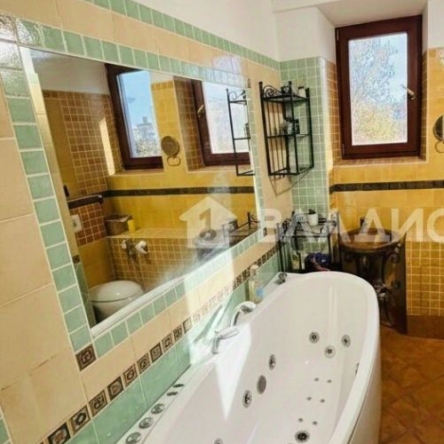 4-комн квартира Городская улица, 5