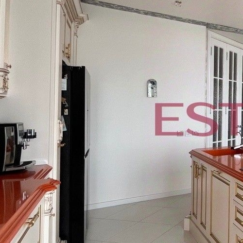 4-комн квартира Заречье пгт, улица Весенняя, 2к6