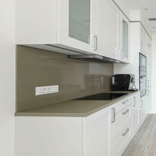 3-комн квартира улица Орджоникидзе, 1