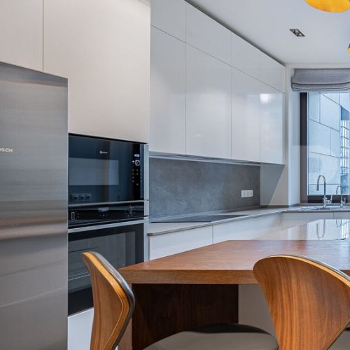 3-комн квартира улица Сергея Макеева, 9к3