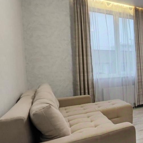 2-комн квартира улица Медовая Долина, 1к2