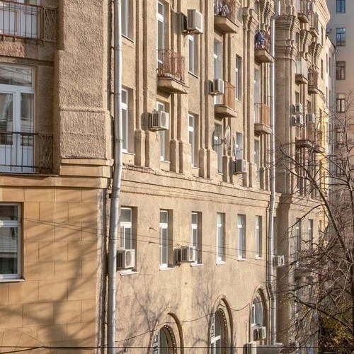 4-комн квартира переулок Брюсов, 19