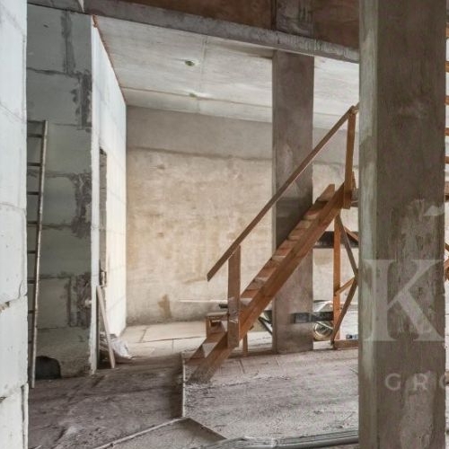 5-комн квартира Резервный проезд, 4