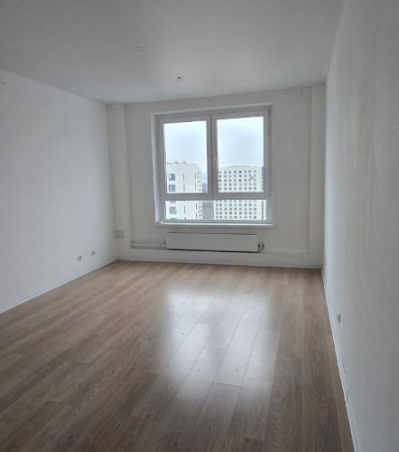 3-комн квартира улица Поляны, 5Ак2