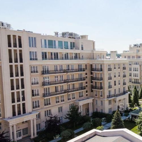 4-комн квартира улица Ефремова, 19к2