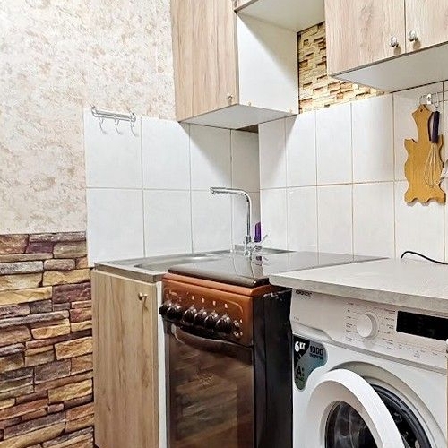 2-комн квартира Лобня, улица Калинина,  д. 12