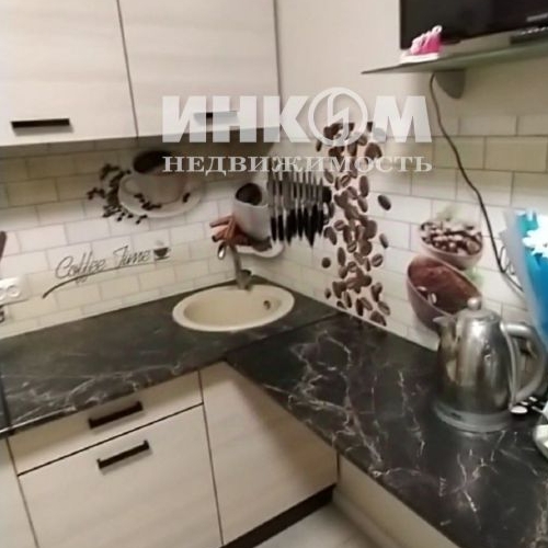 2-комн квартира Чоботовская улица, 2к1