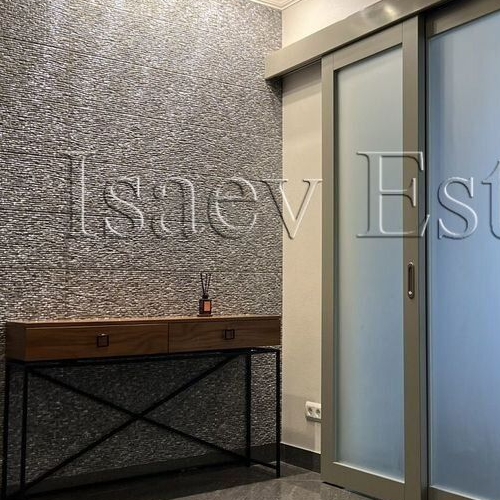 3-комн квартира улица Твардовского, 12к2