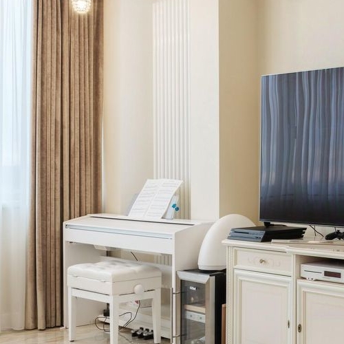 4-комн квартира Дзержинский, улица Бондарева, 5