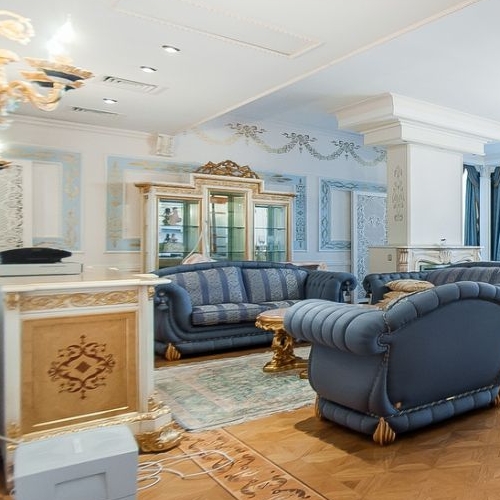 4-комн квартира улица Климашкина, 17С2